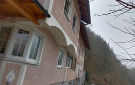 Schönes Mehrfamilienhaus zu verlaufen 
