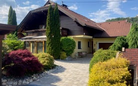 Wohnjuwel mit unverbaubarem Sternbergblick - gepflegtes Familienhaus zwischen Wernberg und Velden