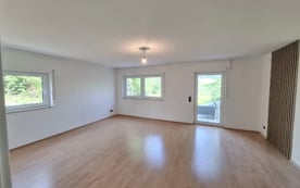 Attraktive, helle Praxis-/Gewerbe-/ Büroeinheit (knapp 80m') mit Terrasse in Hennef- Söven