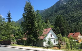Einfamilienhaus aus dem Jahre 1900 im Grünen - sanierungsbedürftig