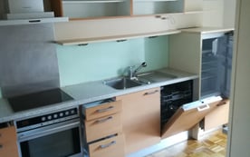 Top aufgeteilte 2-Zimmerwohnung mit schöner Ausstattung und 2 getrennt begehbare Zimmer in sehr ruhiger Lage in Graz Jakomini zu vermieten